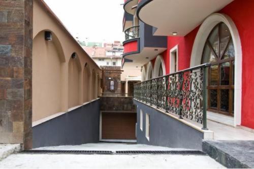 Семеен Хотел Опера Burgas Exterior foto